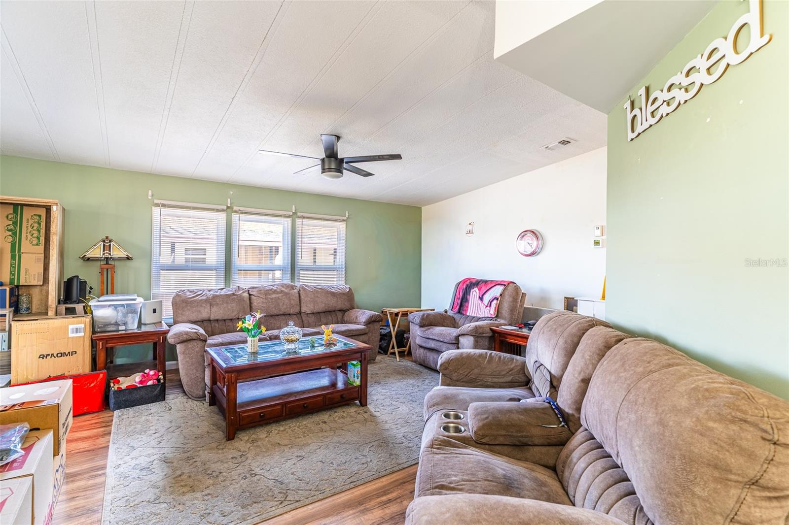 6450 HOLLYBERRY LN NE