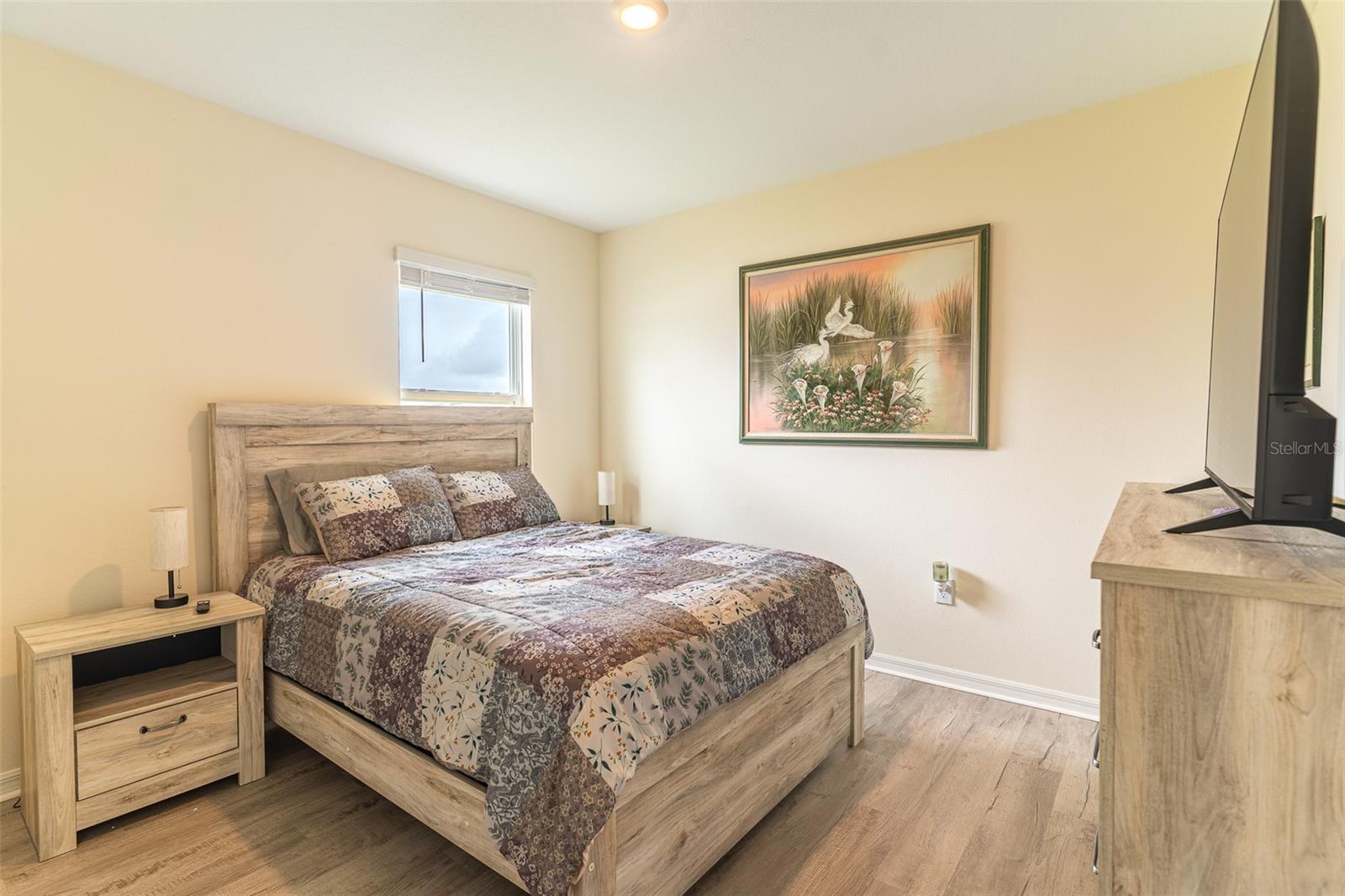 1328 DAISY FIELD DR