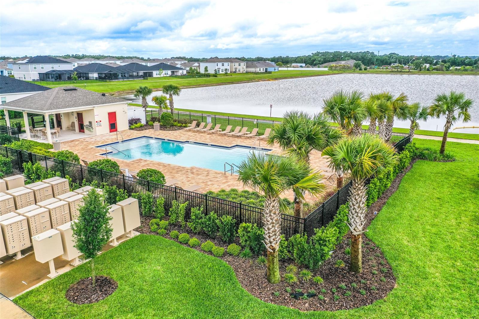 1328 DAISY FIELD DR