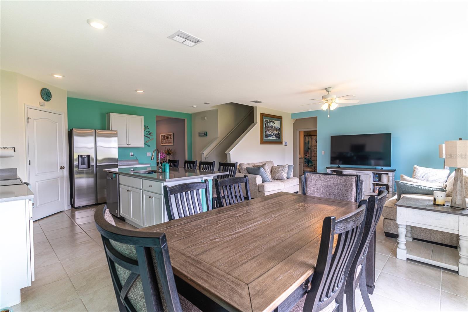 1328 DAISY FIELD DR