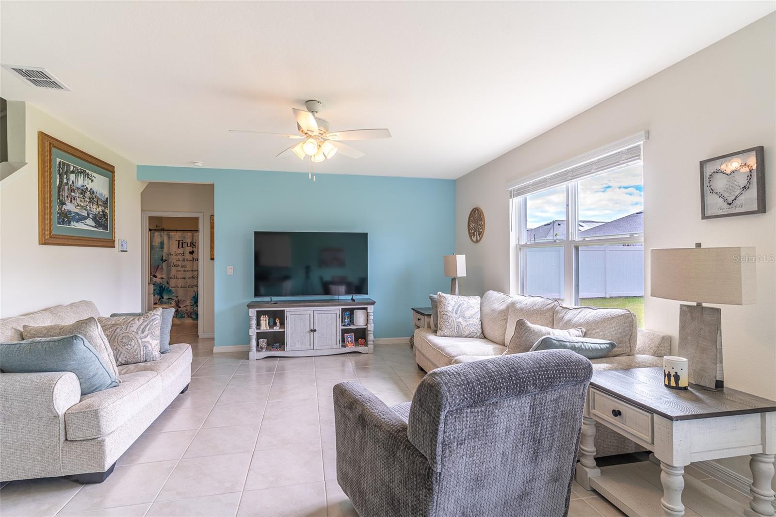 1328 DAISY FIELD DR
