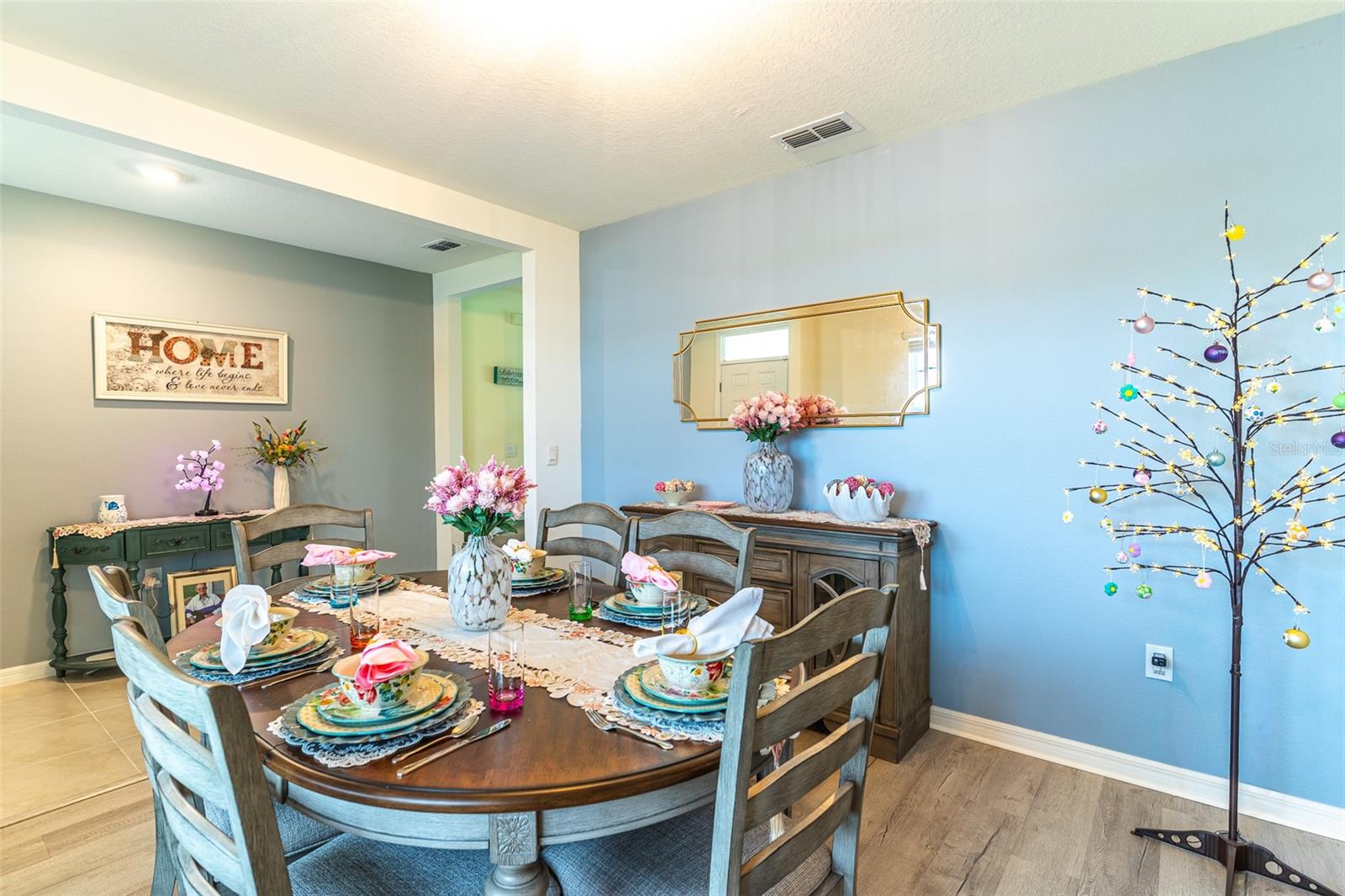 1328 DAISY FIELD DR