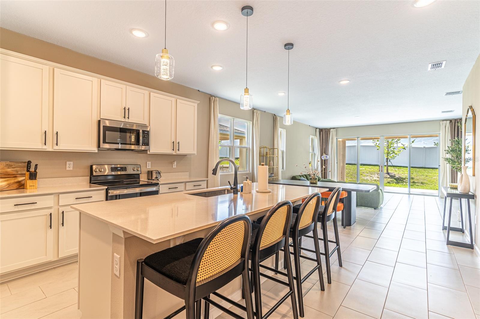 148 HILLTOP BLOOM LOOP