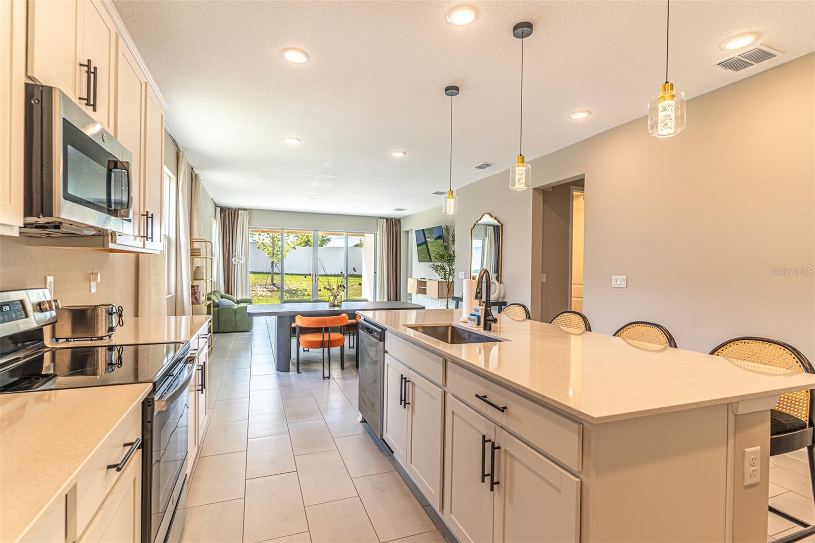 148 HILLTOP BLOOM LOOP
