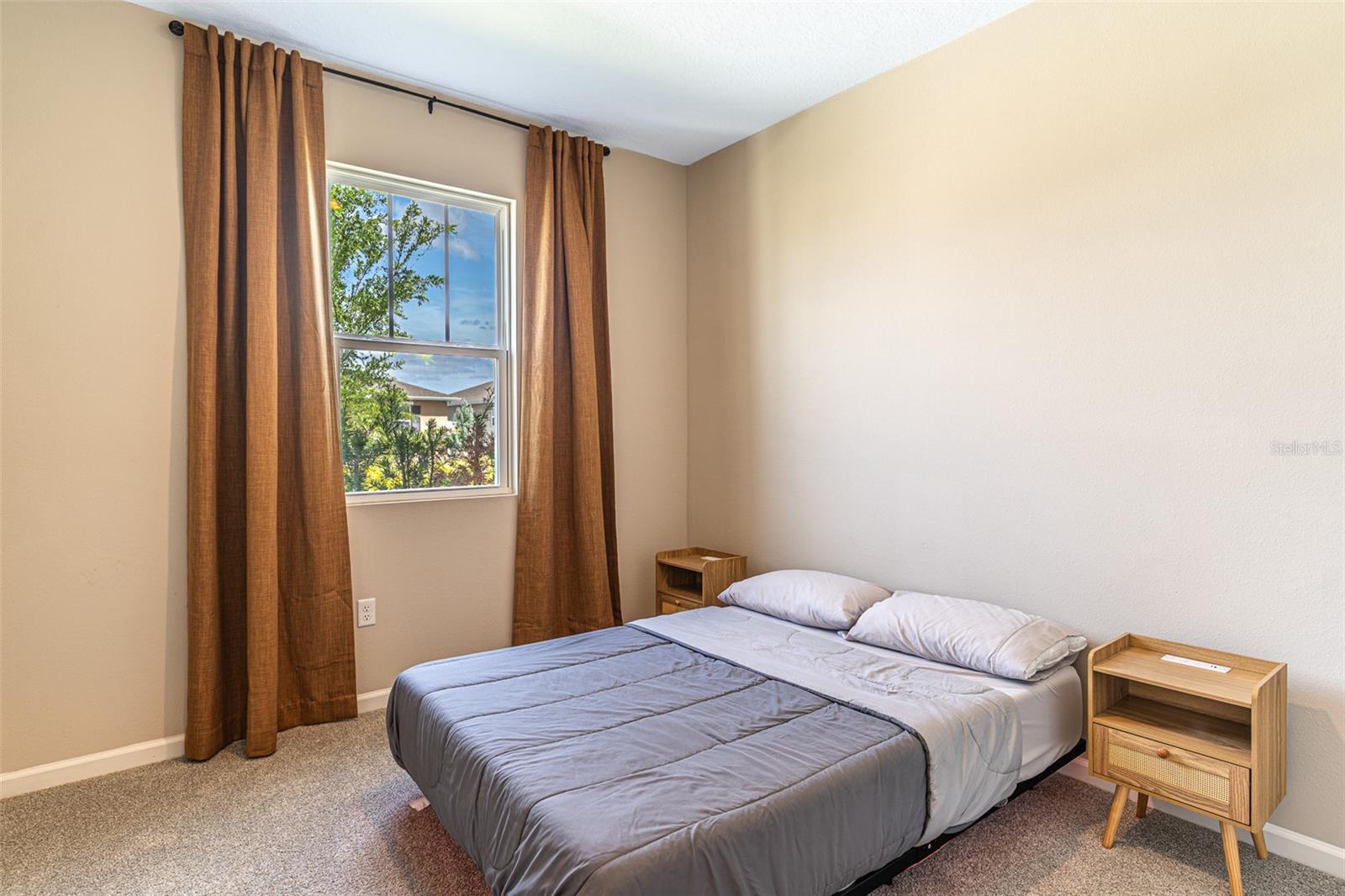 148 HILLTOP BLOOM LOOP