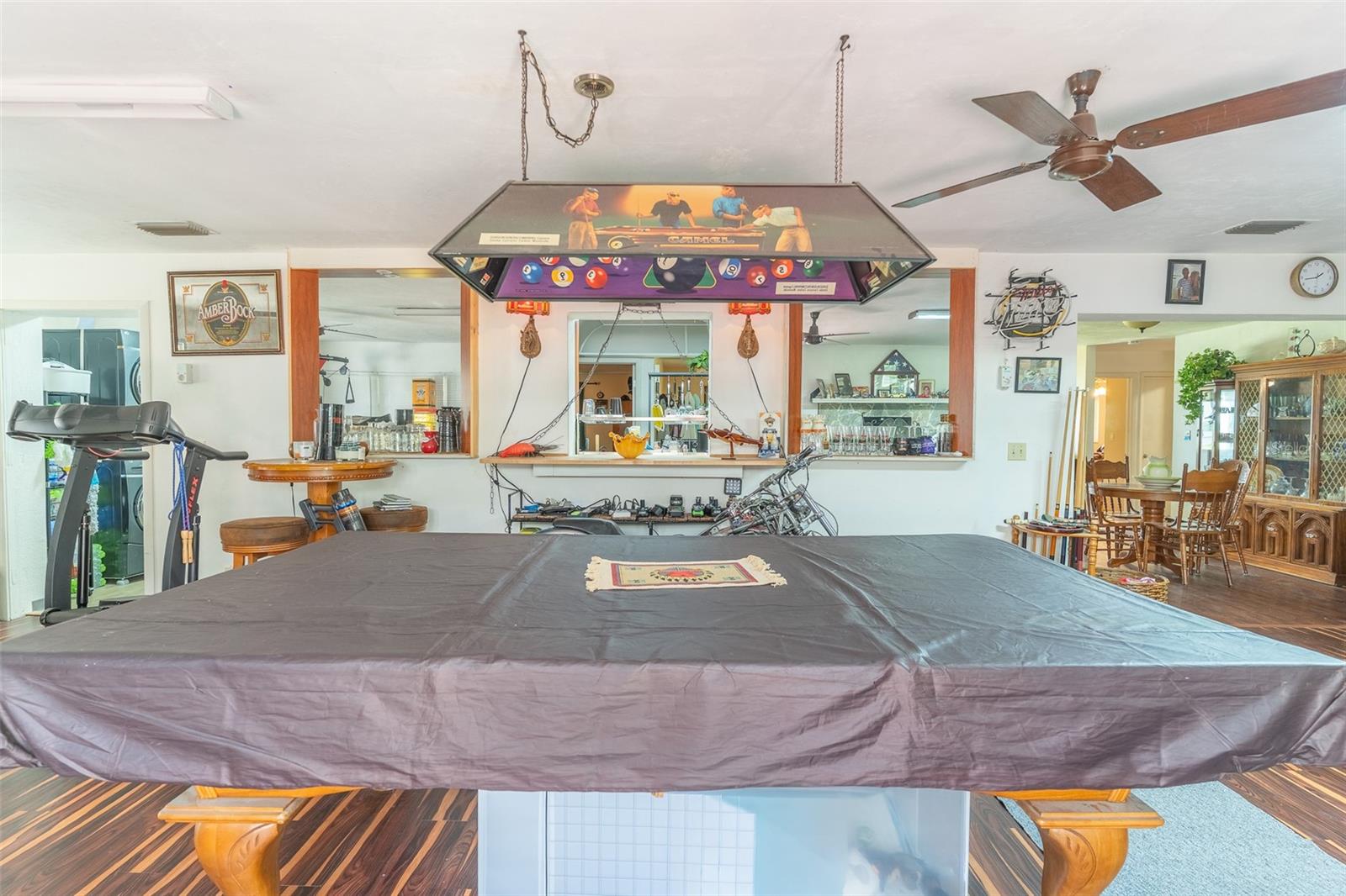 305 CLOVERLEAF RD