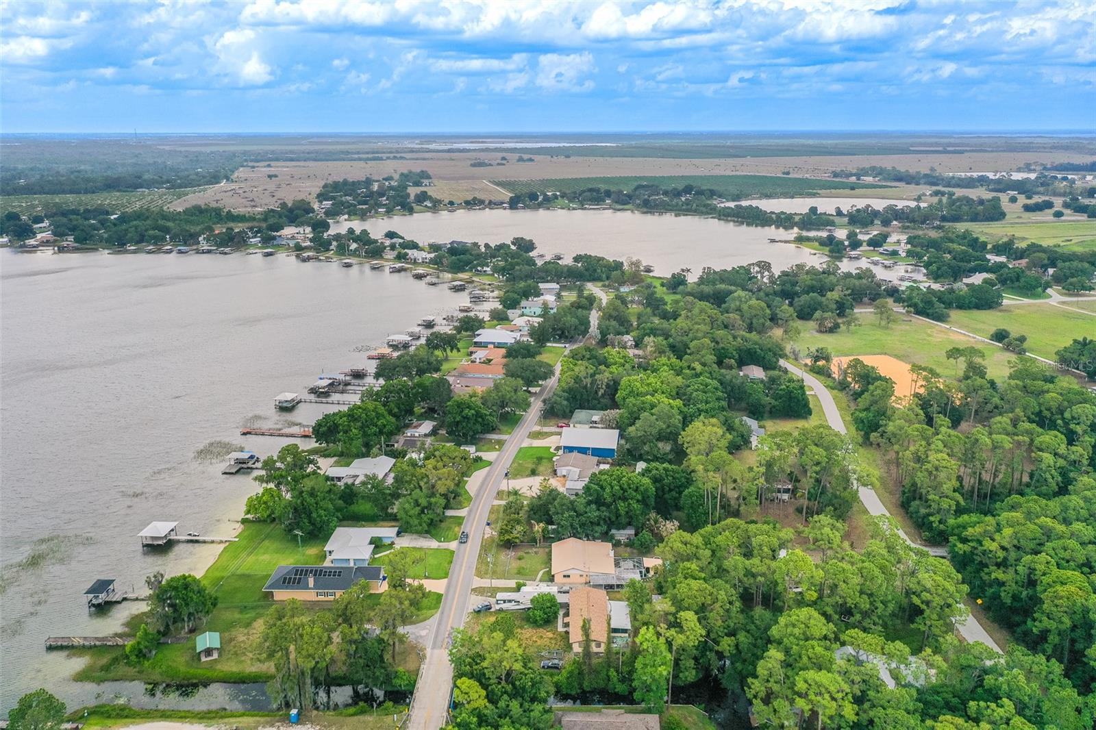 305 CLOVERLEAF RD