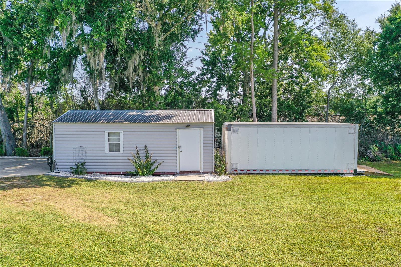 1290 N LAKE SHIPP DR N
