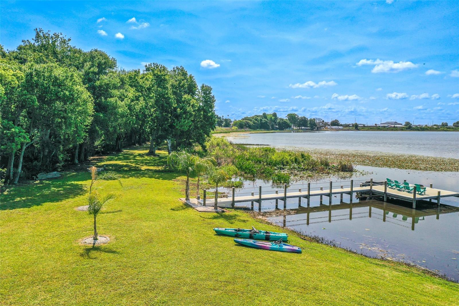 1290 N LAKE SHIPP DR N