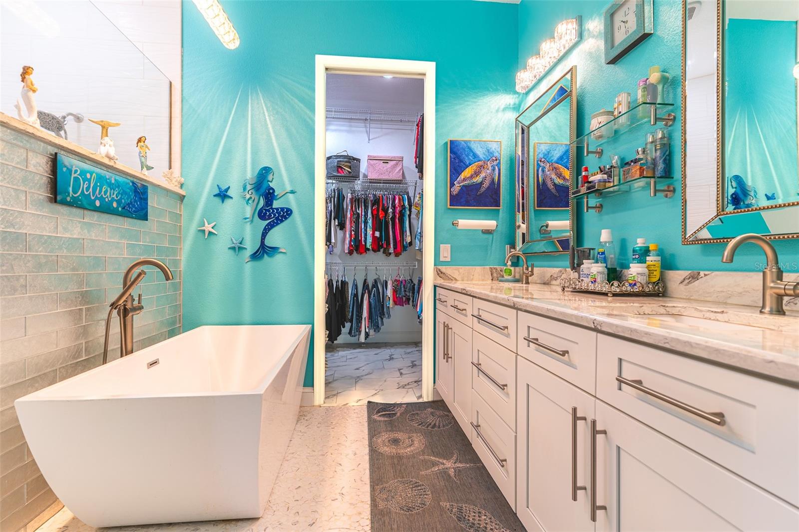 1290 N LAKE SHIPP DR N