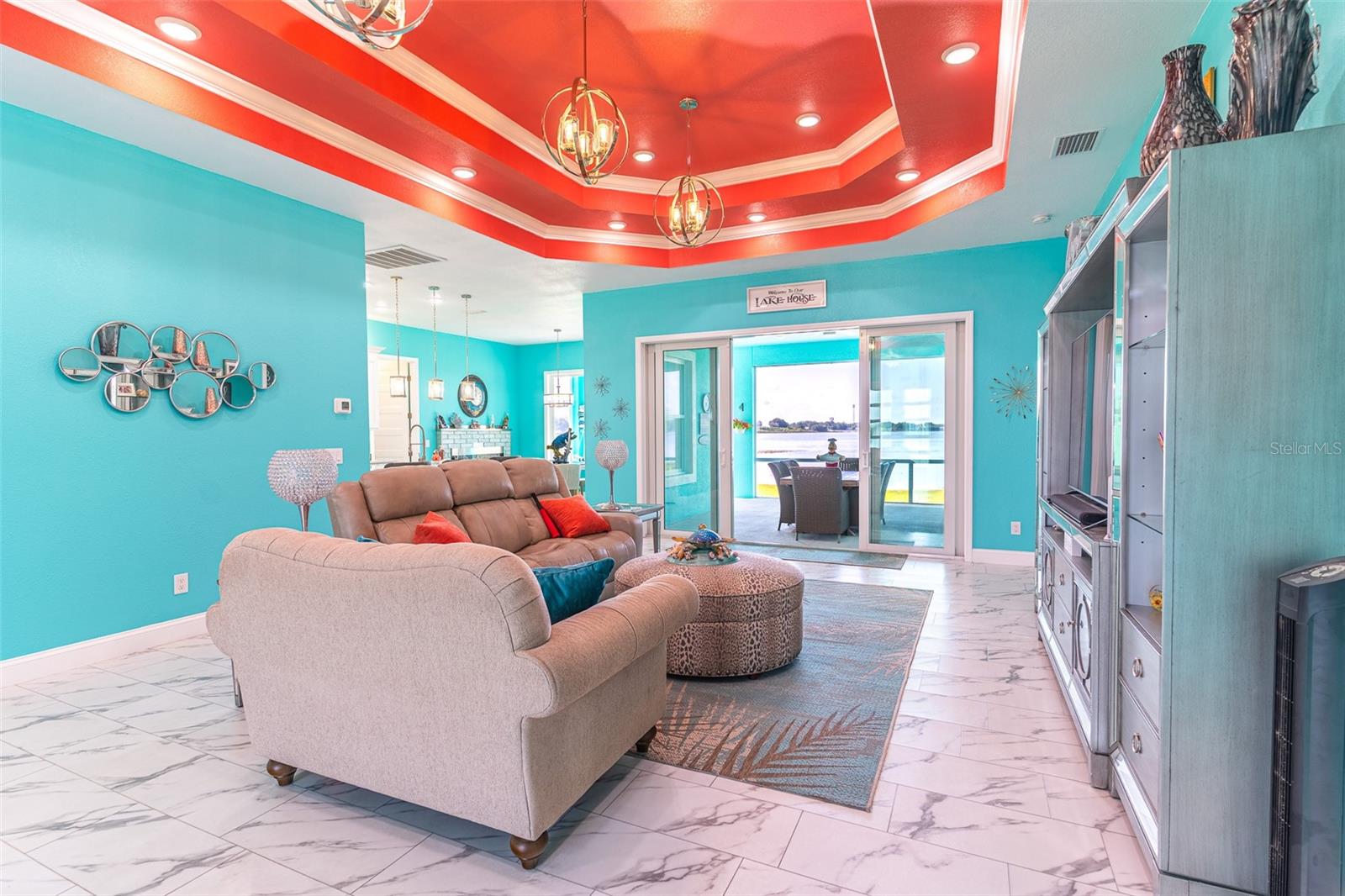 1290 N LAKE SHIPP DR N