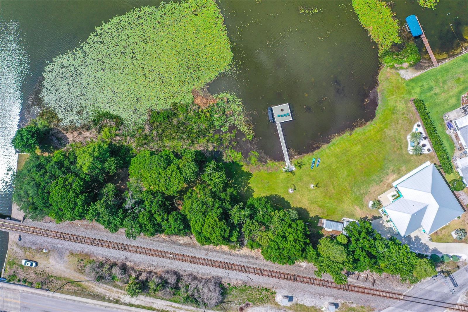 1290 N LAKE SHIPP DR N