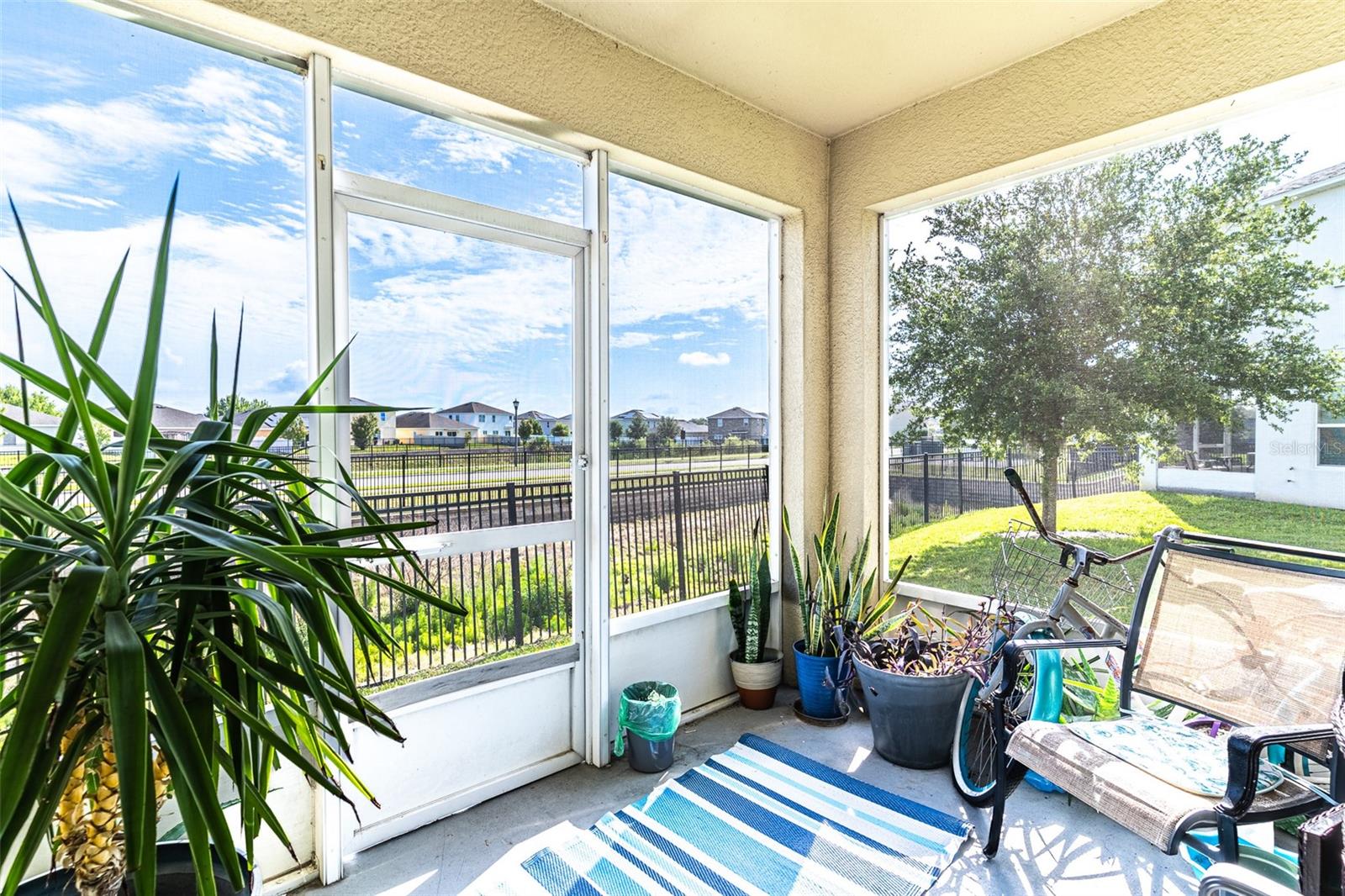 233 PRIMROSE DR