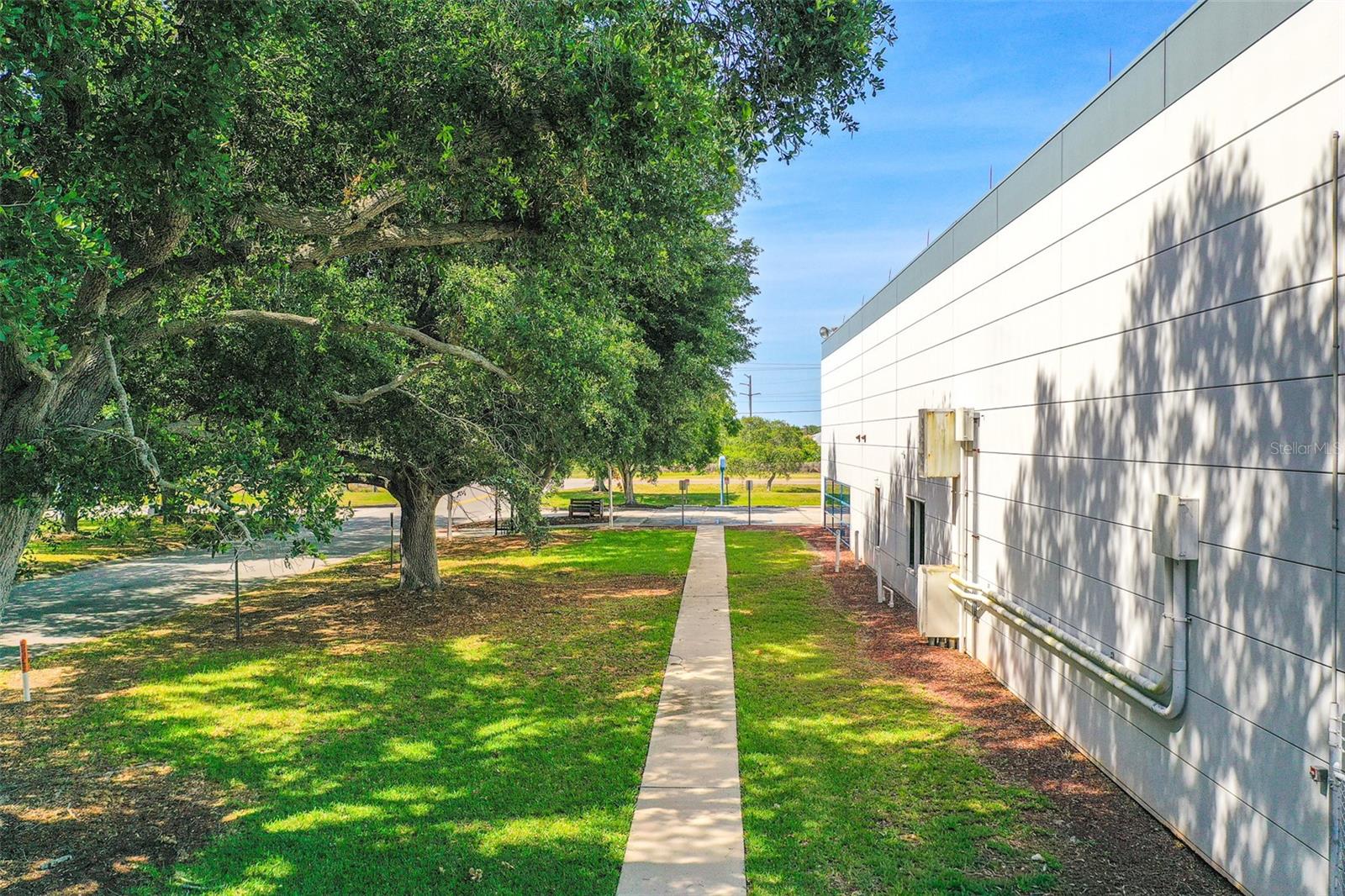295 BARNES BLVD