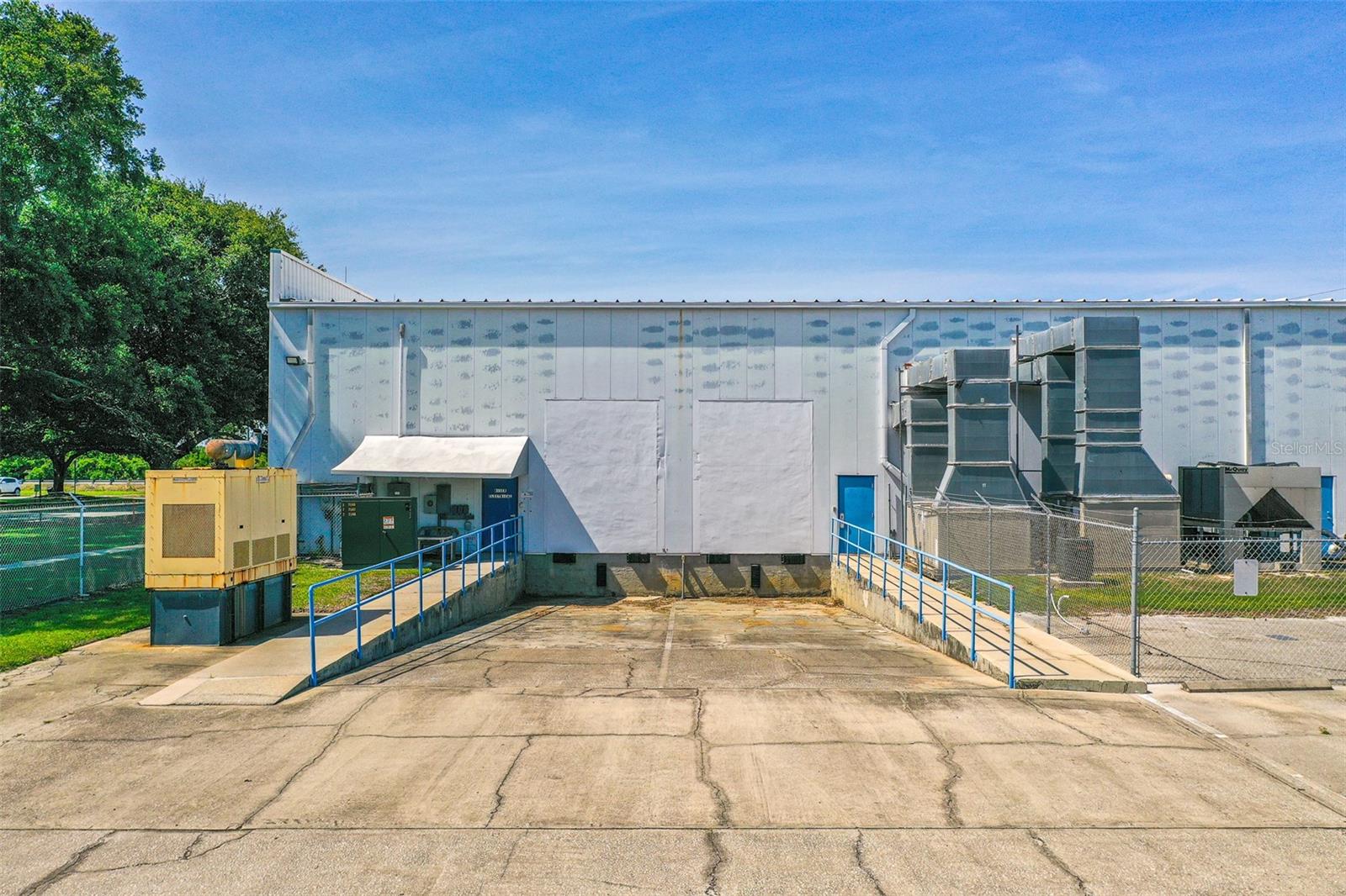 295 BARNES BLVD