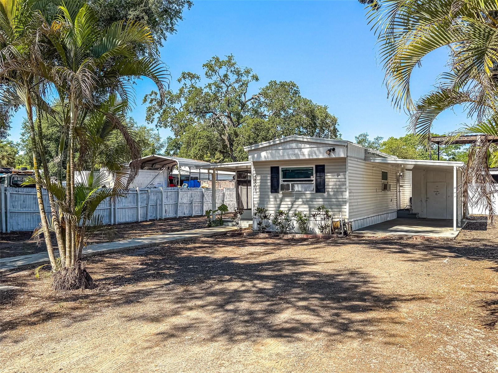 5807 BARRY LN