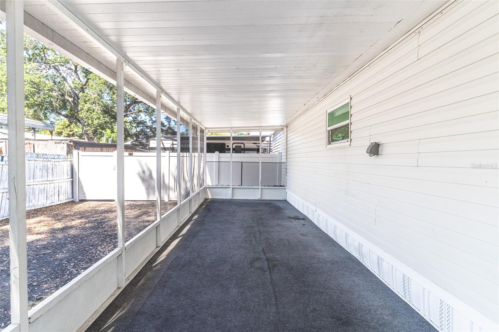 5807 BARRY LN