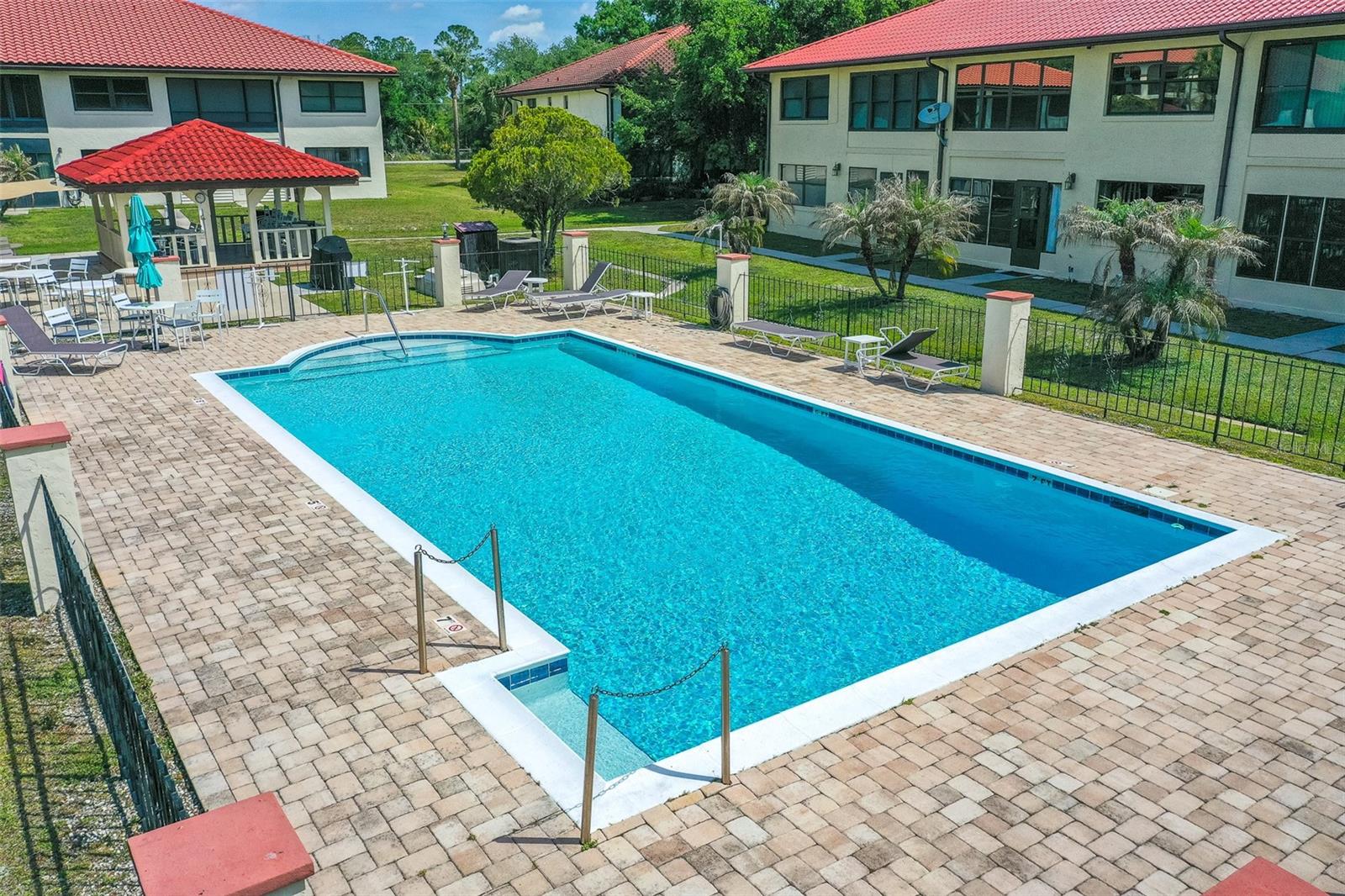 3007 GRANADA CT #4