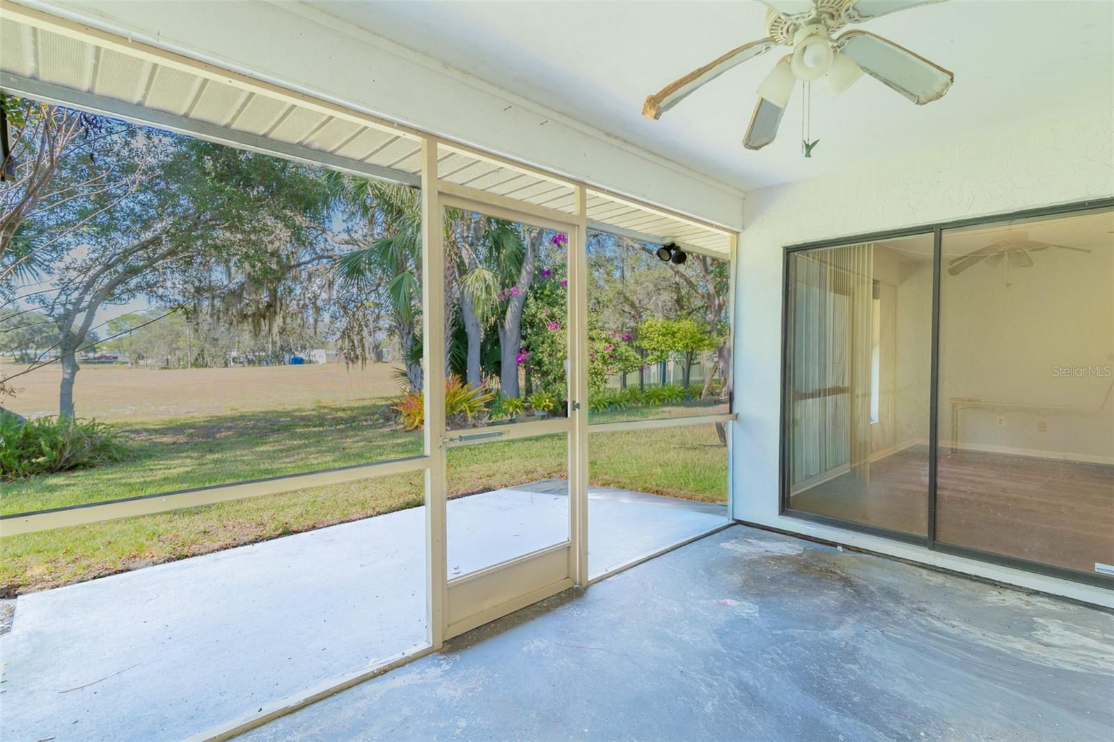 24 BUCK CIR
