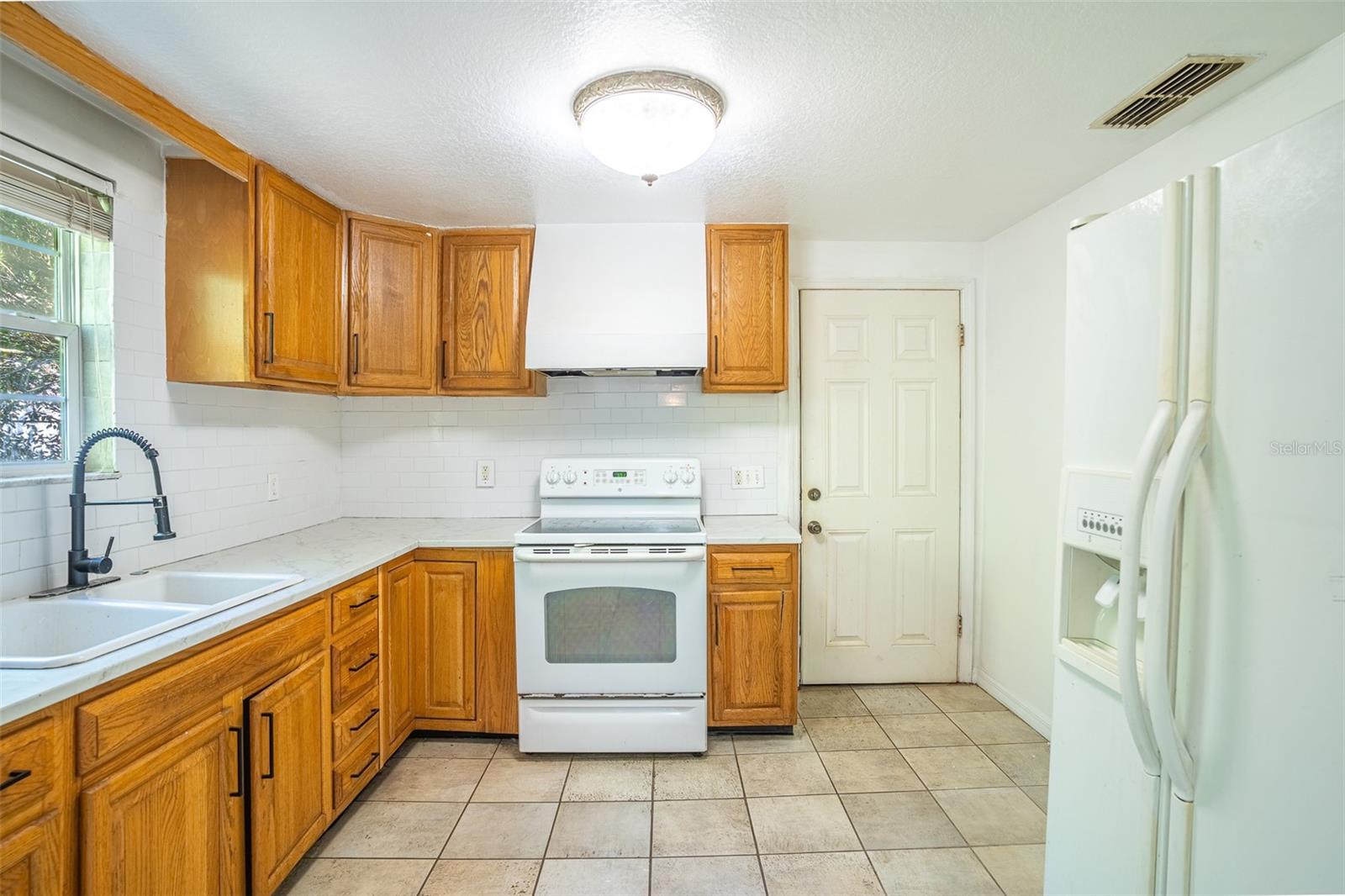 308 W DIXIE ST