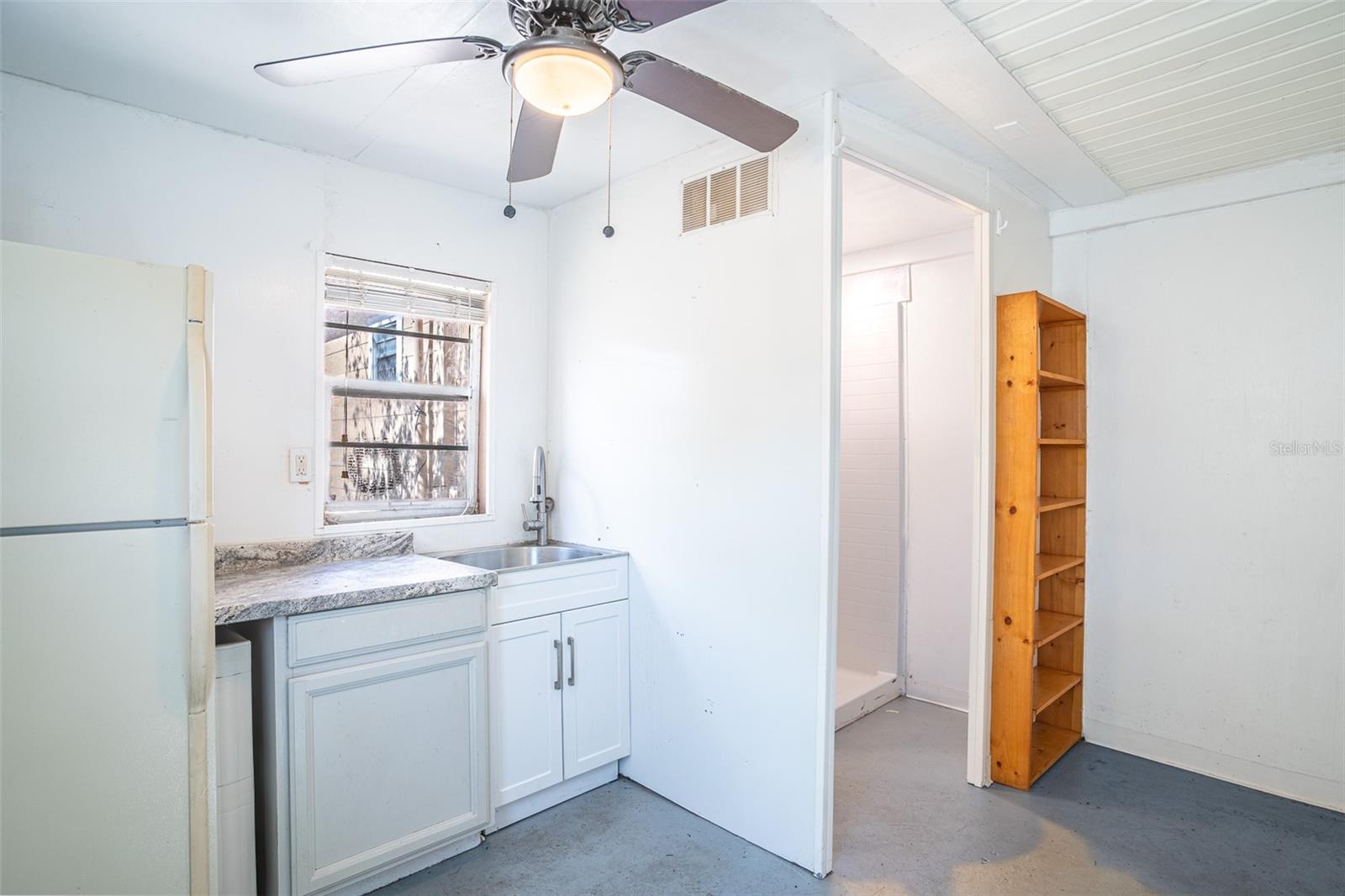 308 W DIXIE ST