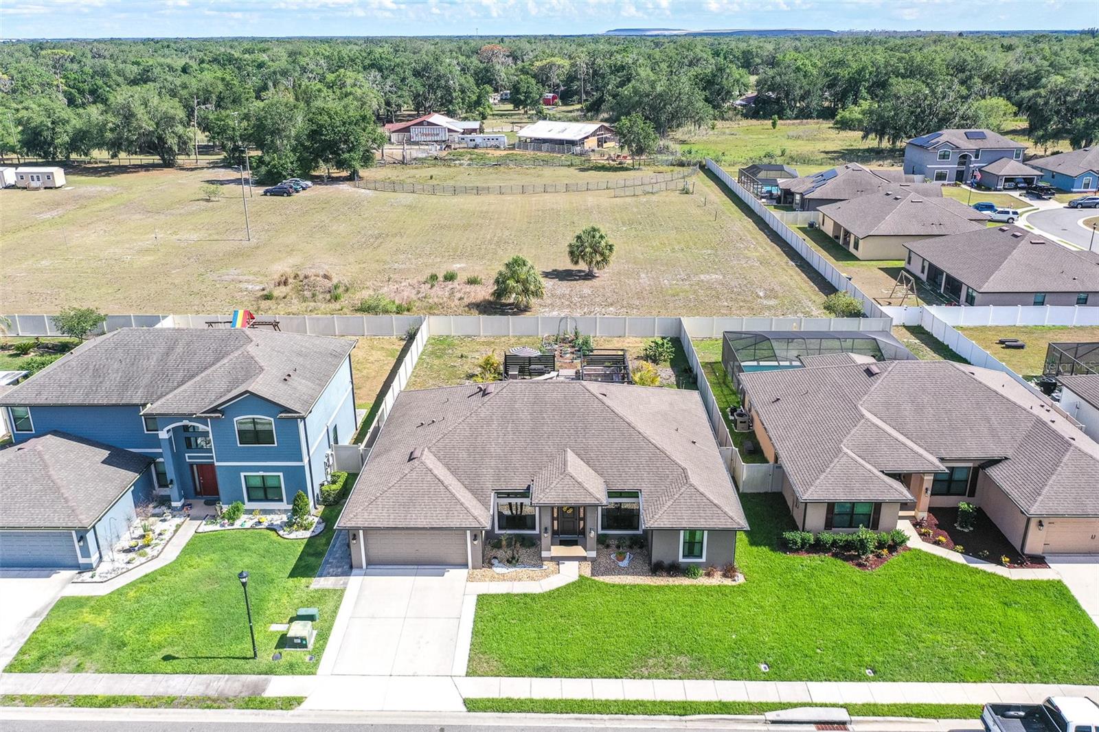 132 HERITAGE PARK LN