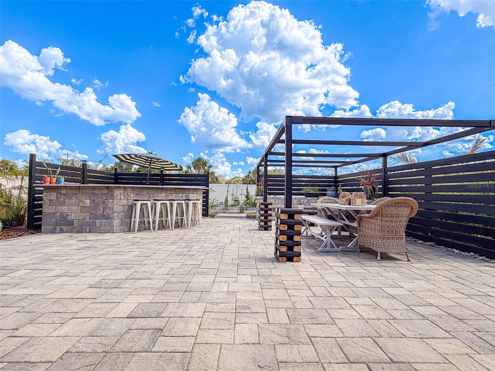 132 HERITAGE PARK LN