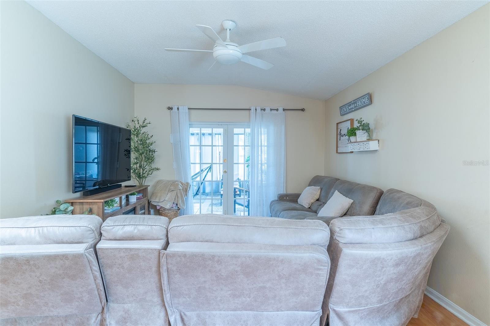 549 SHORT PINE CIR