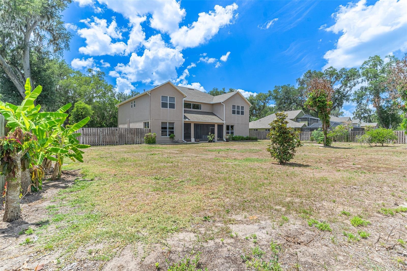 915 HICKORY FORK DR