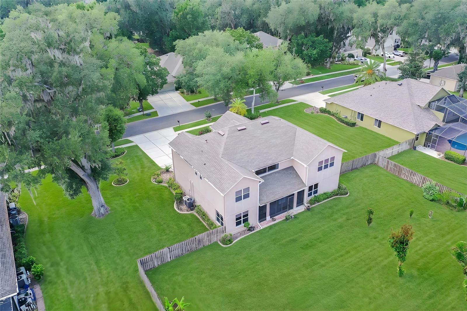 915 HICKORY FORK DR