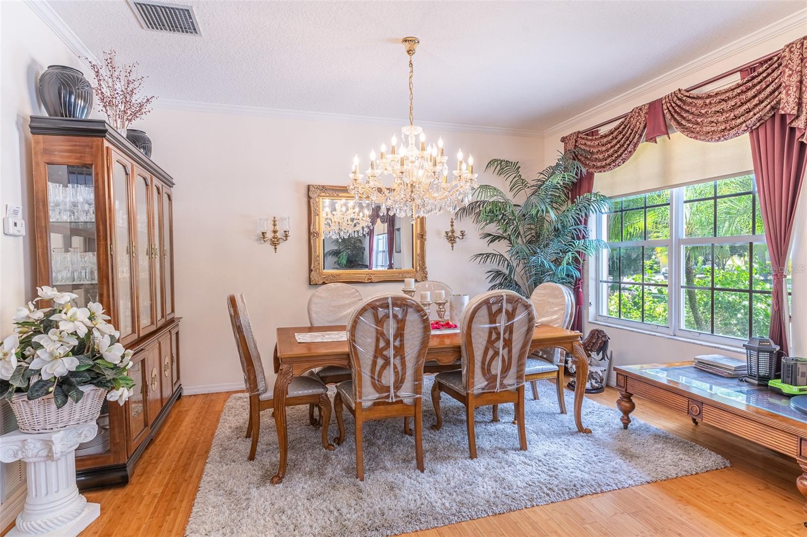 915 HICKORY FORK DR