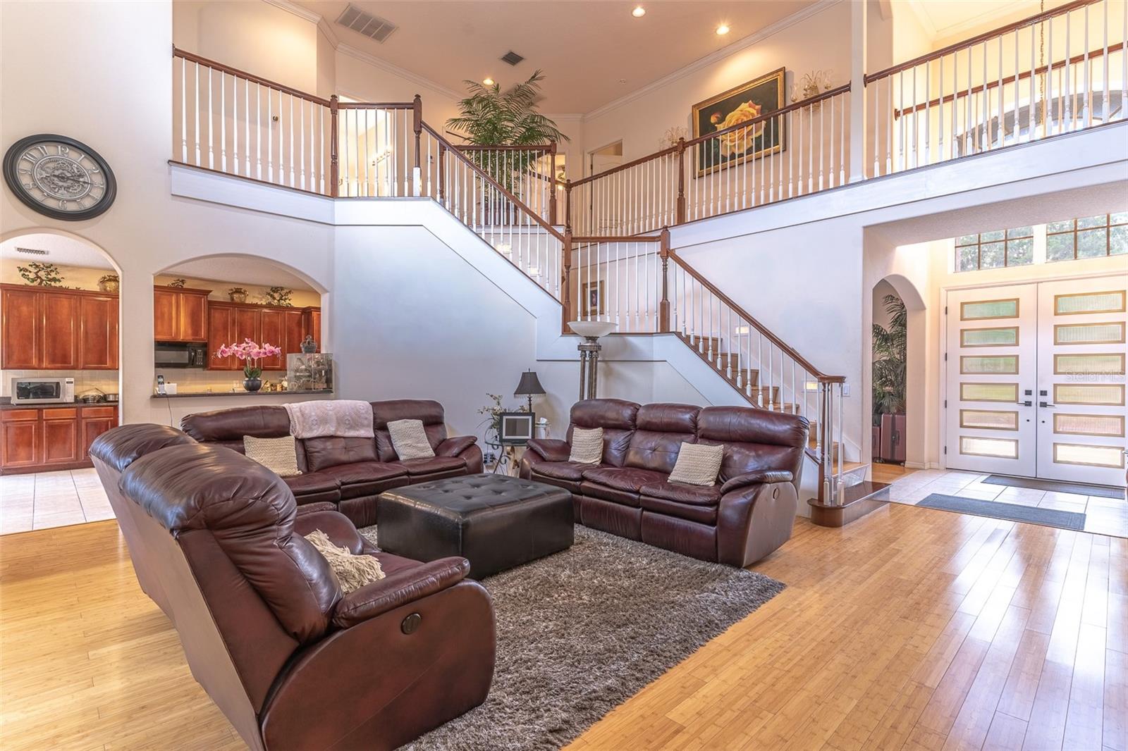 915 HICKORY FORK DR