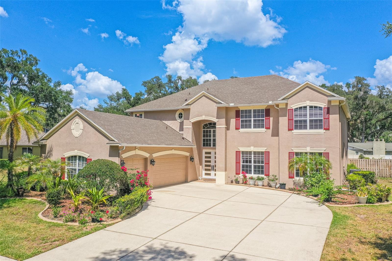 915 HICKORY FORK DR