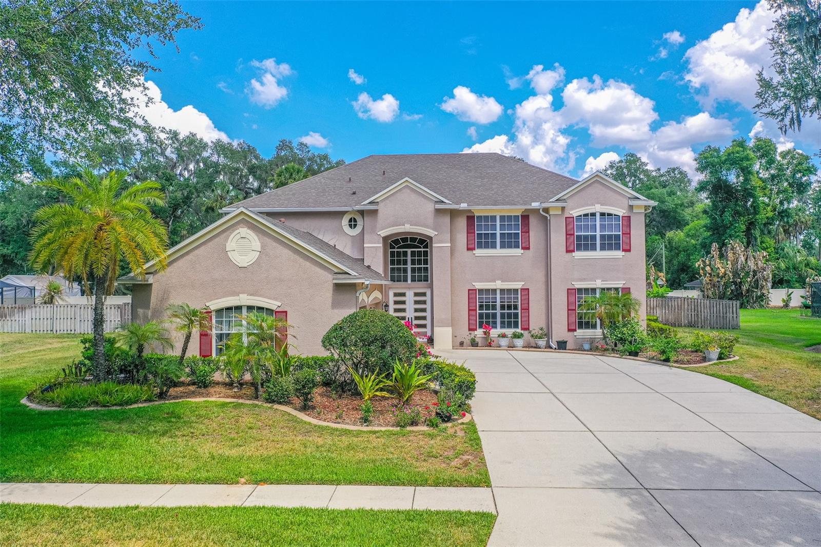 915 HICKORY FORK DR