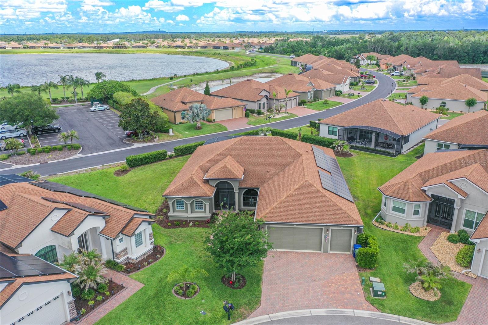 1394 OAKMONT DR