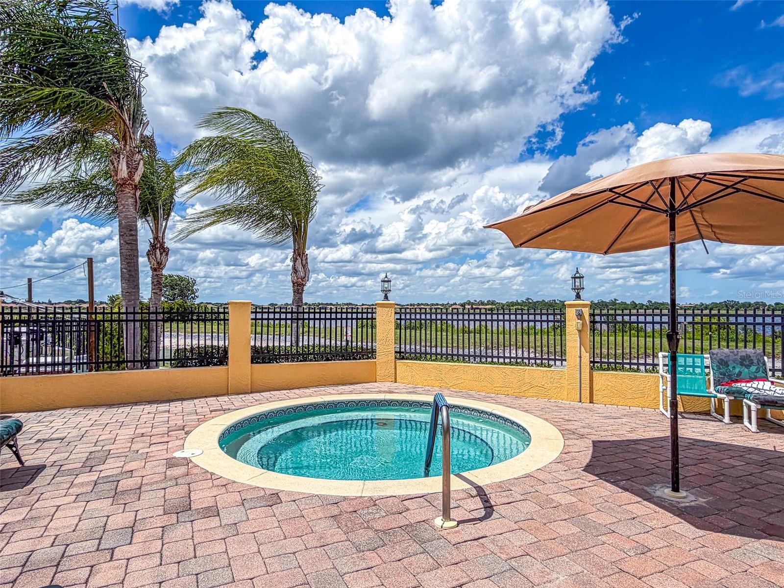 1394 OAKMONT DR