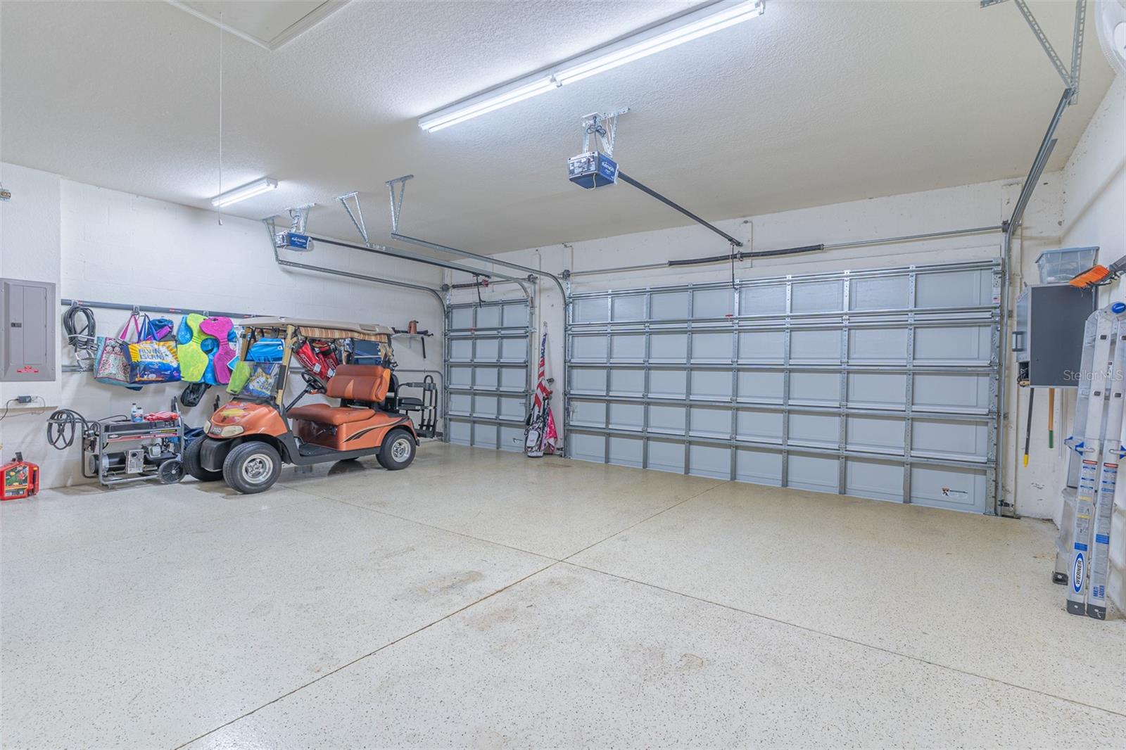 1394 OAKMONT DR