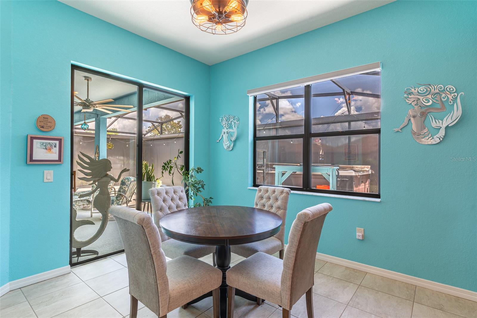 1394 OAKMONT DR