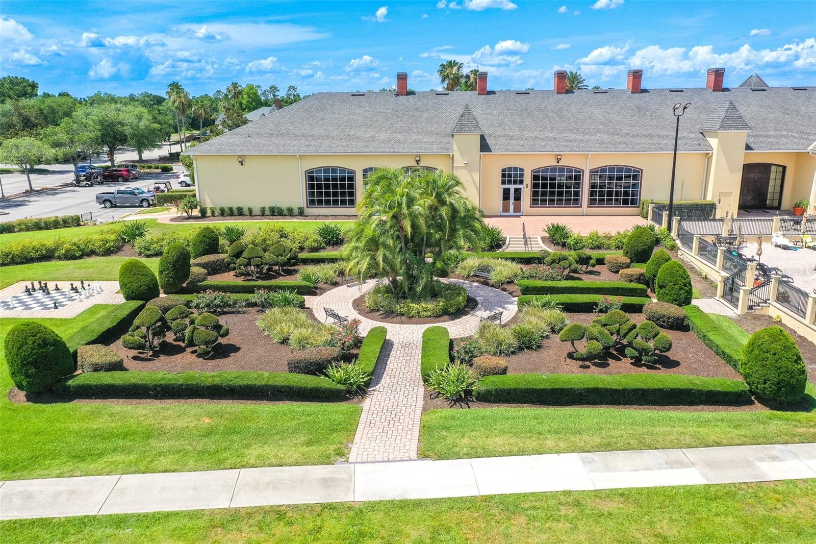 1394 OAKMONT DR