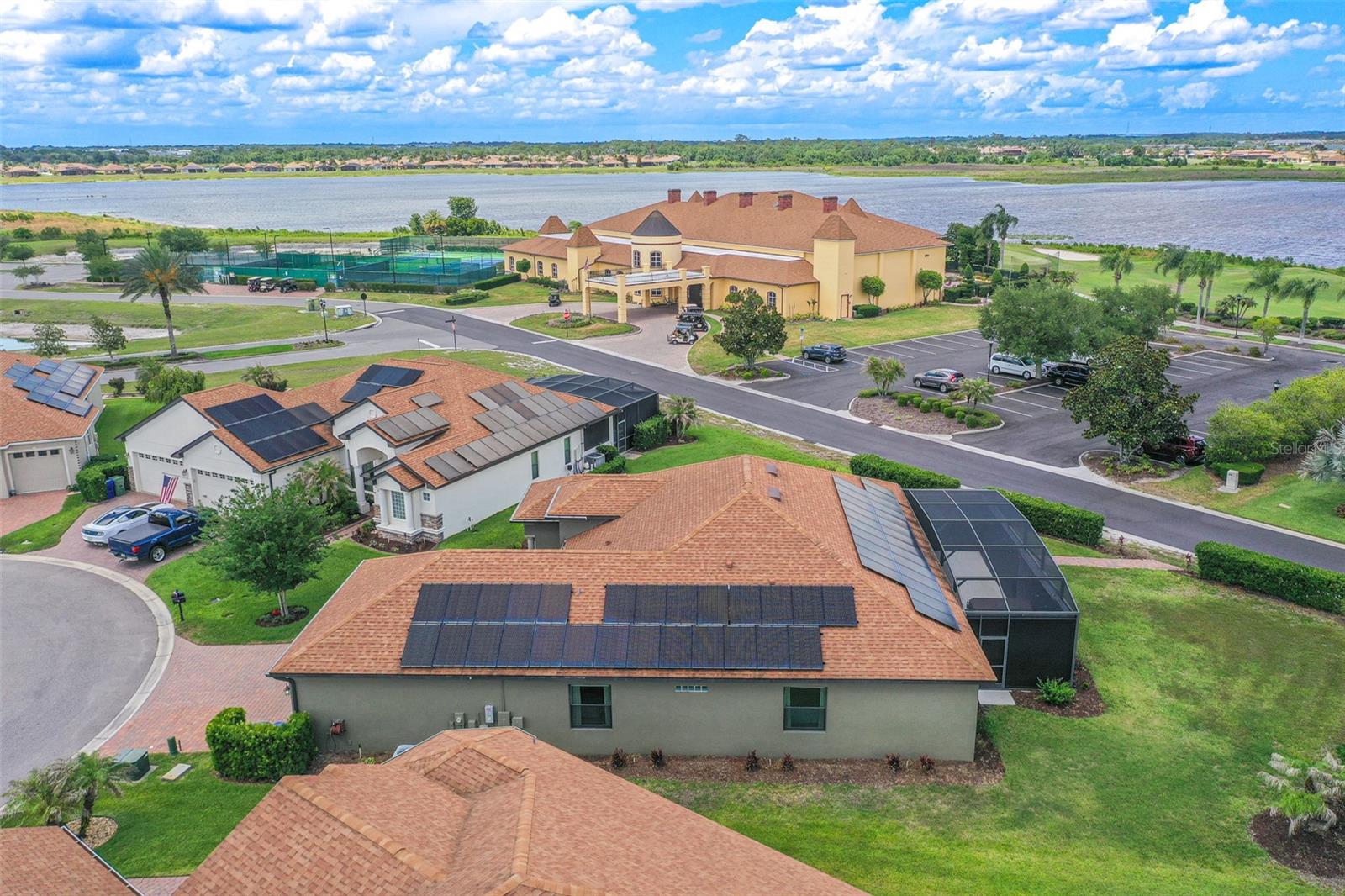 1394 OAKMONT DR