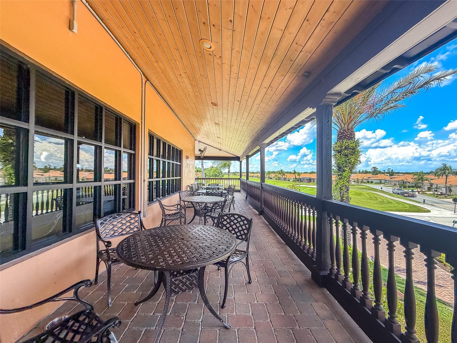 1394 OAKMONT DR