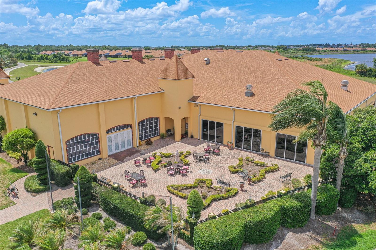 1394 OAKMONT DR