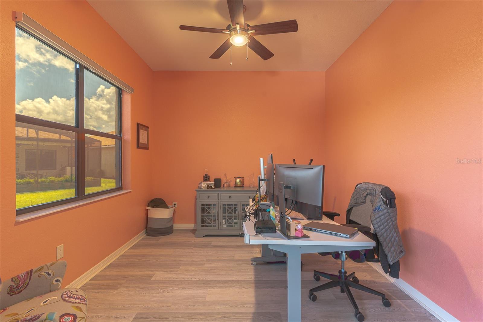 1394 OAKMONT DR