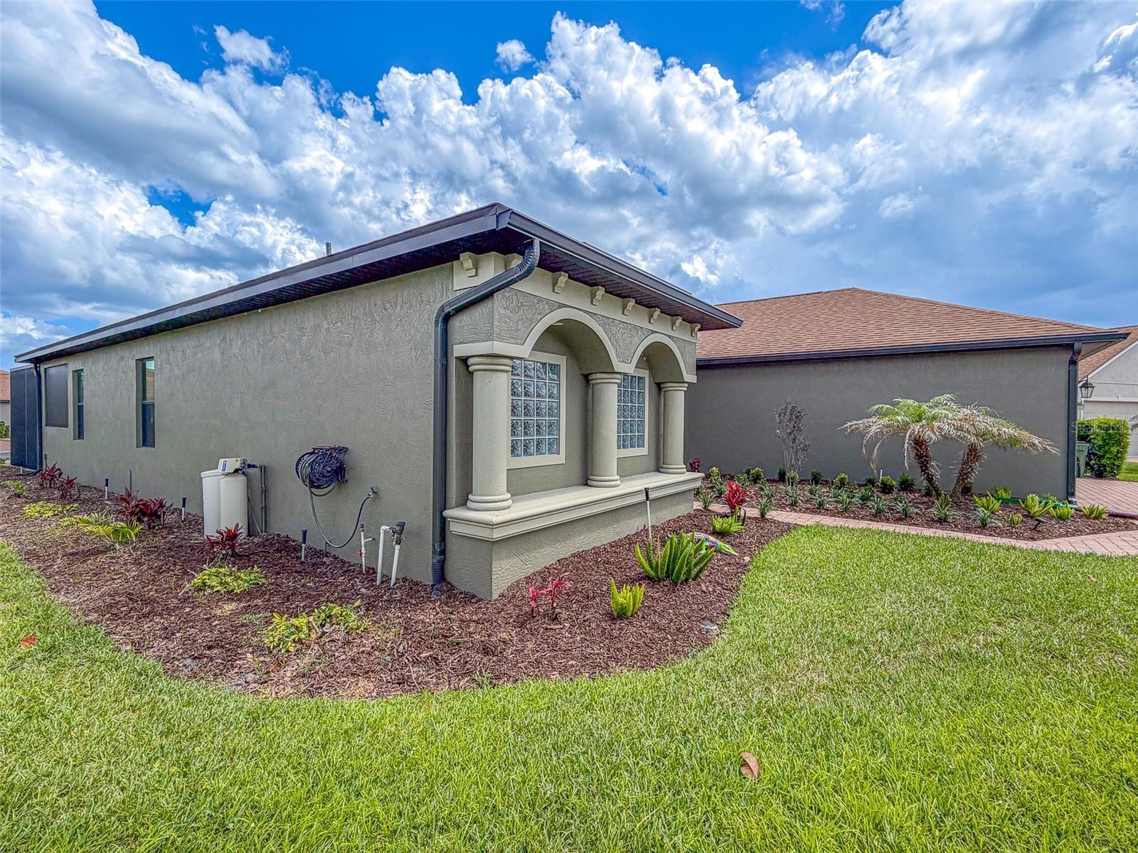 1394 OAKMONT DR