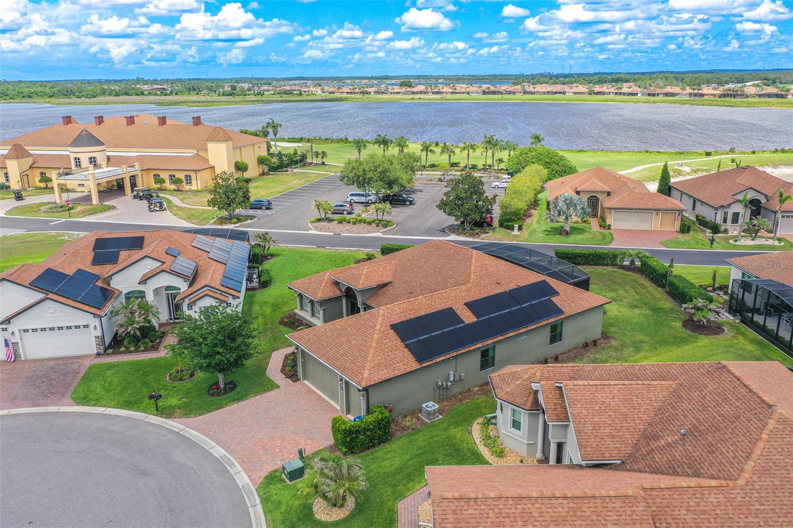 1394 OAKMONT DR