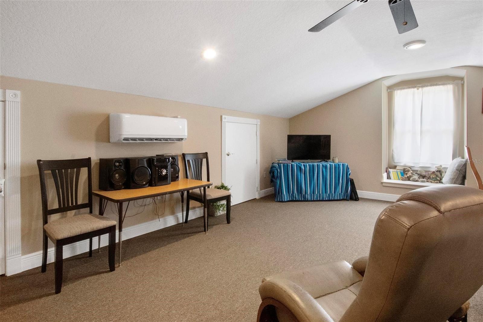 250 BRIGHAM RD NW