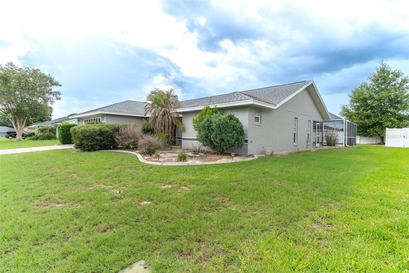 699 HUNTERS RUN BLVD
