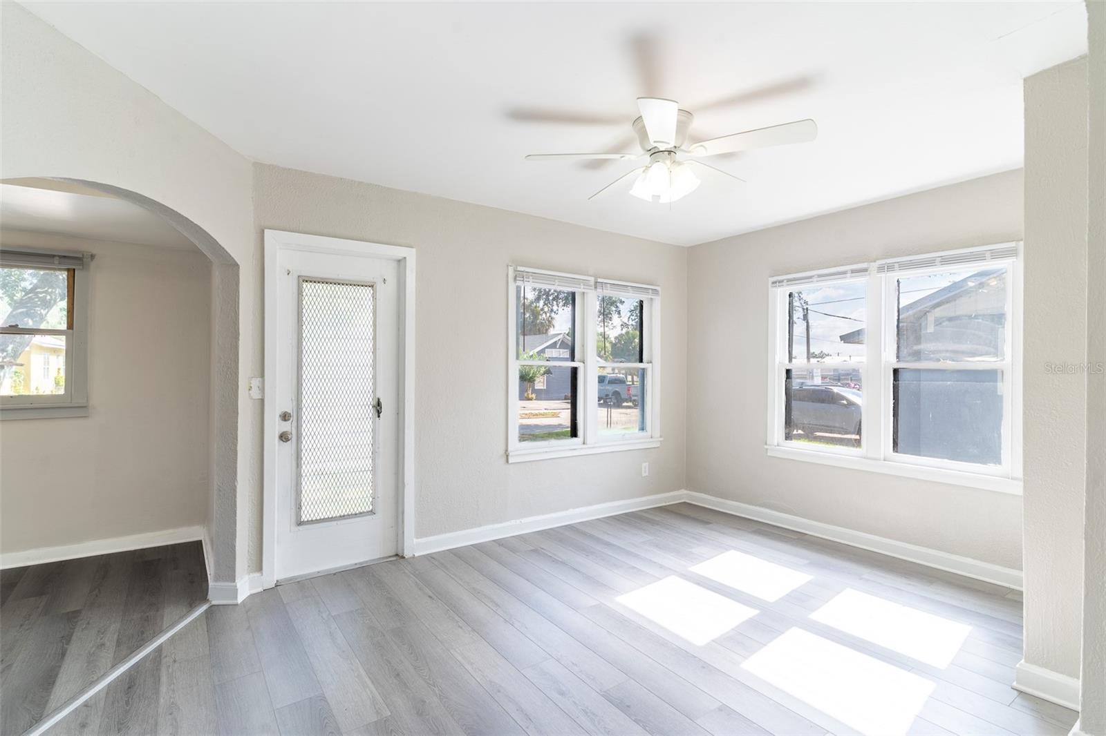 106 AVENUE D SW