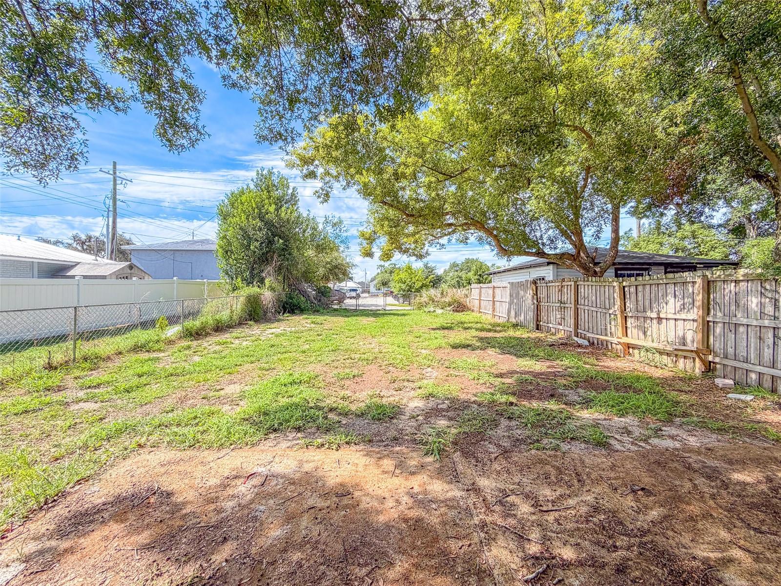 106 AVENUE D SW