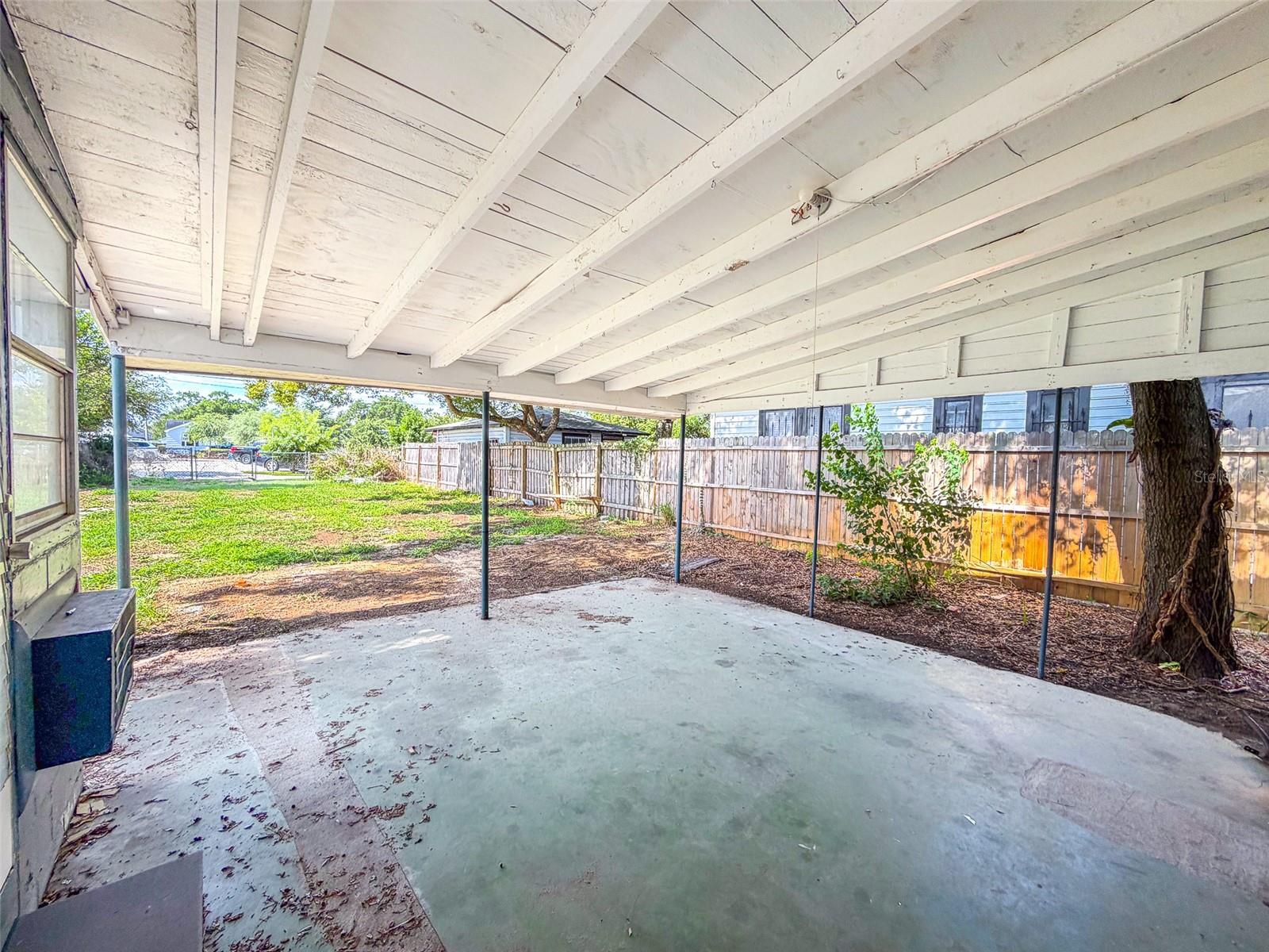 106 AVENUE D SW